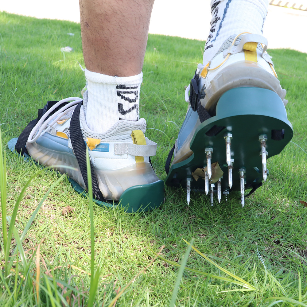 1 Pair Grass Spiked Gardening  - đánh giá và giá Gardening Tools Revit
